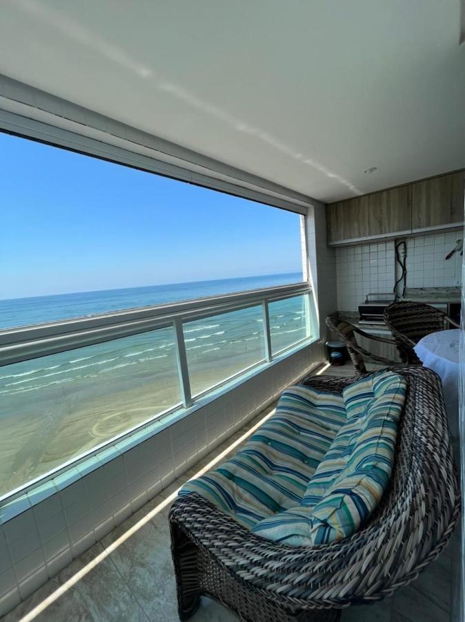 Mongagua Com Vista Para O Mar Pe Na Areia Exteriör bild